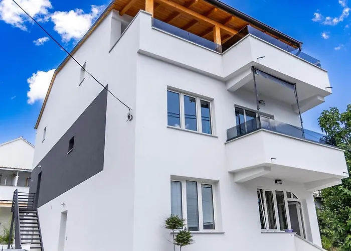 Guest house And By The Sea Pakostane, Biograd - 18426