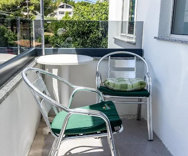 בית הארחה And By The Sea Pakostane, Biograd - 18426 פאקוסטאן