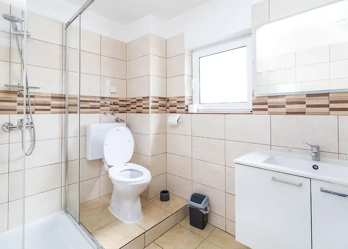 And By The Sea Pakostane, Biograd - 18426 בית הארחה פאקוסטאן