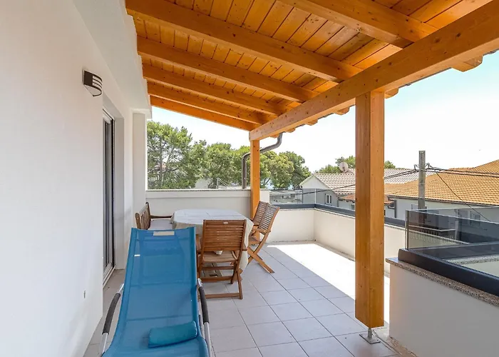 And By The Sea Pakostane, Biograd - 18426 בית הארחה 3*