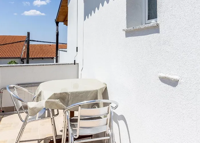 בית הארחה And By The Sea Pakostane, Biograd - 18426 פאקוסטאן